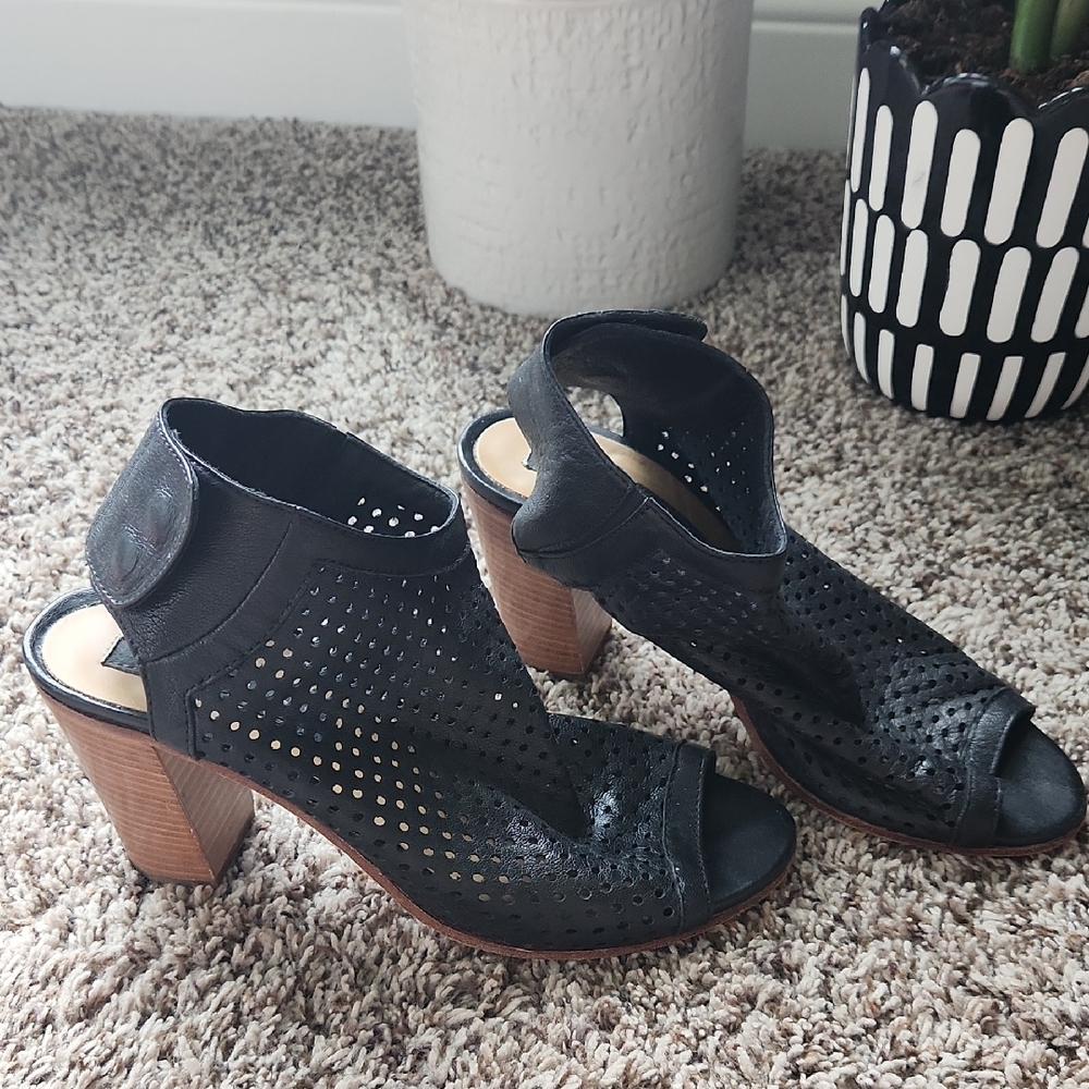 Steven Steve Madden Black Perforated Women's Heels Open Toe 39